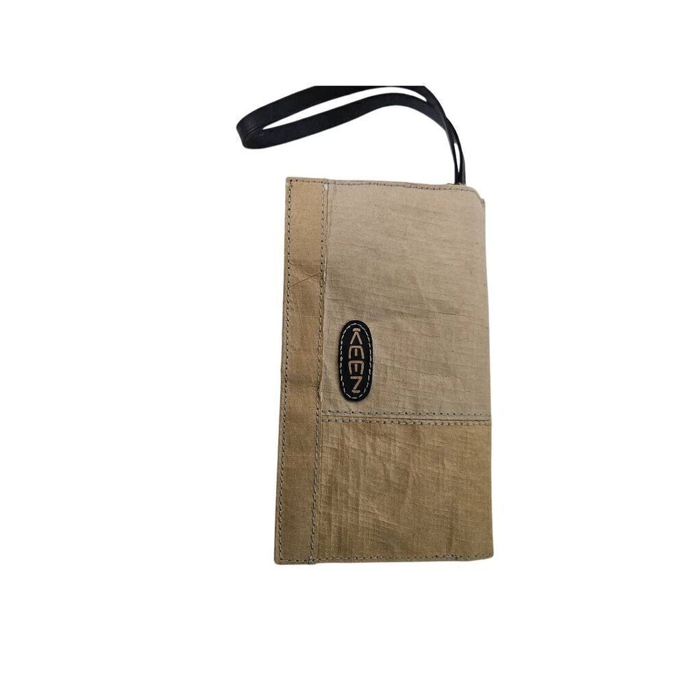 KEEN wristlet/wallet, 7X4.